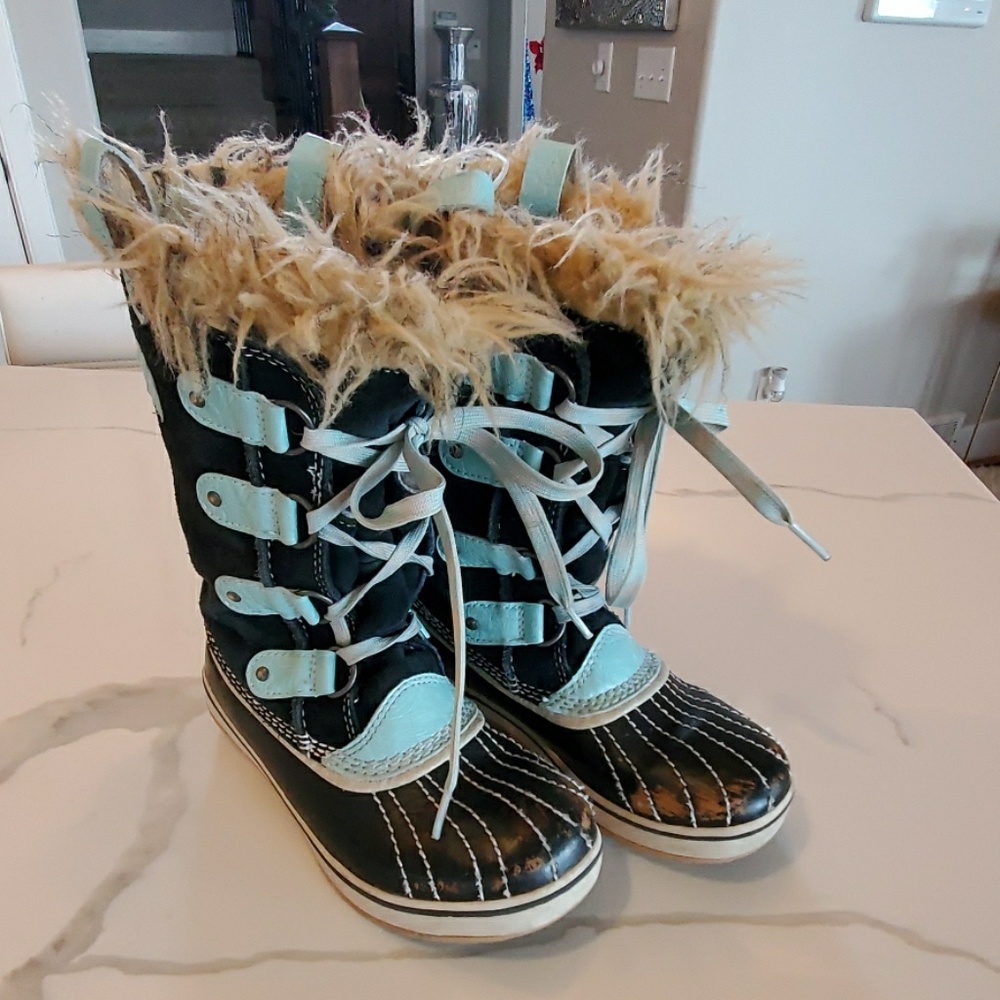 Kids Sorel boots